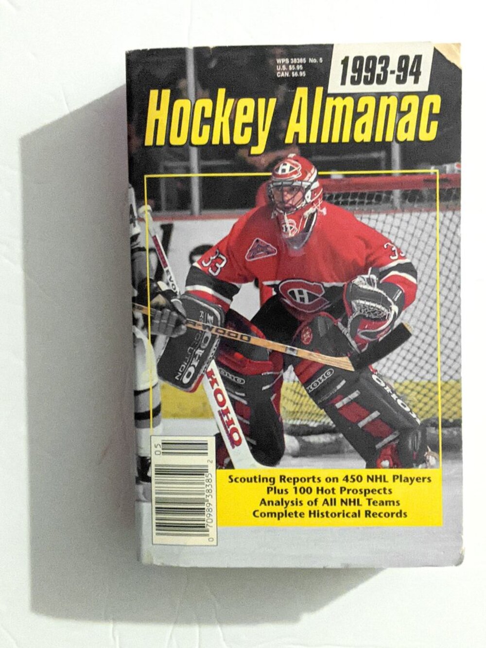 Vintage 1993-94 Hockey Almanac NHL Paperback Scouting Reports Patrick Roy Cover
